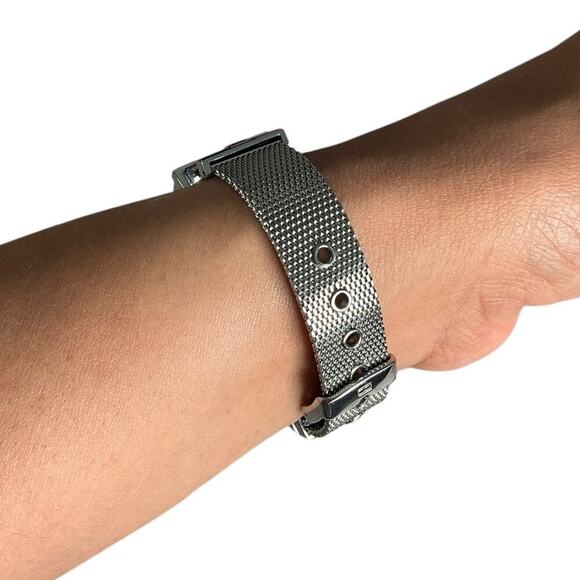 Tommy Hilfiger Women's Watch Water Resistant 100% Stainless Steel Mesh Silver - Picture 3 of 9